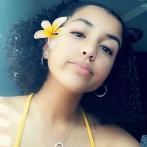 Meet your Posher, Arianna